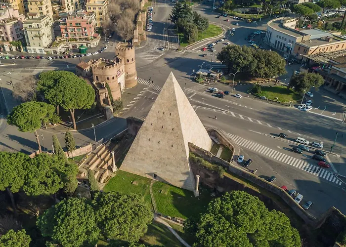 Piramide Deluxe Roma