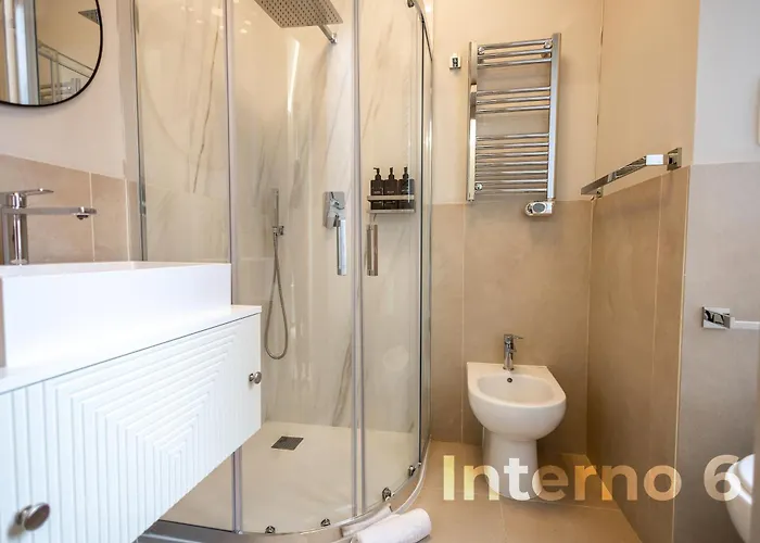 Piramide Deluxe Apartment Rome
