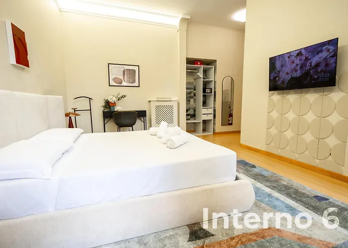 Piramide Deluxe Apartment Rome